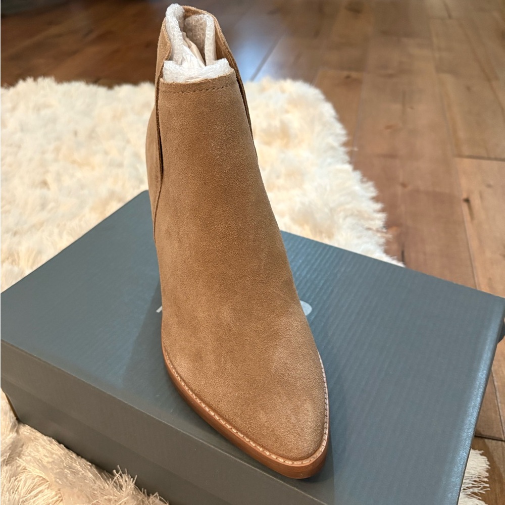 Women's Dolce Vita Tan Ankle Boots - Picture 2 of 5